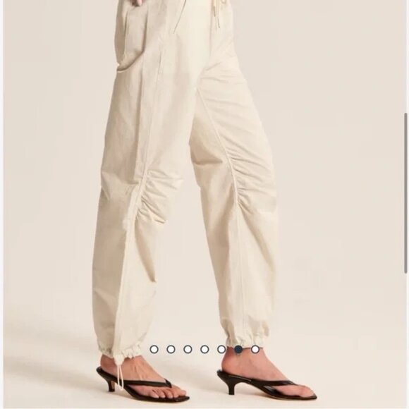 Abercrombie Utility Parachute Pants in Ivory (Size S) - Picture 2 of 9